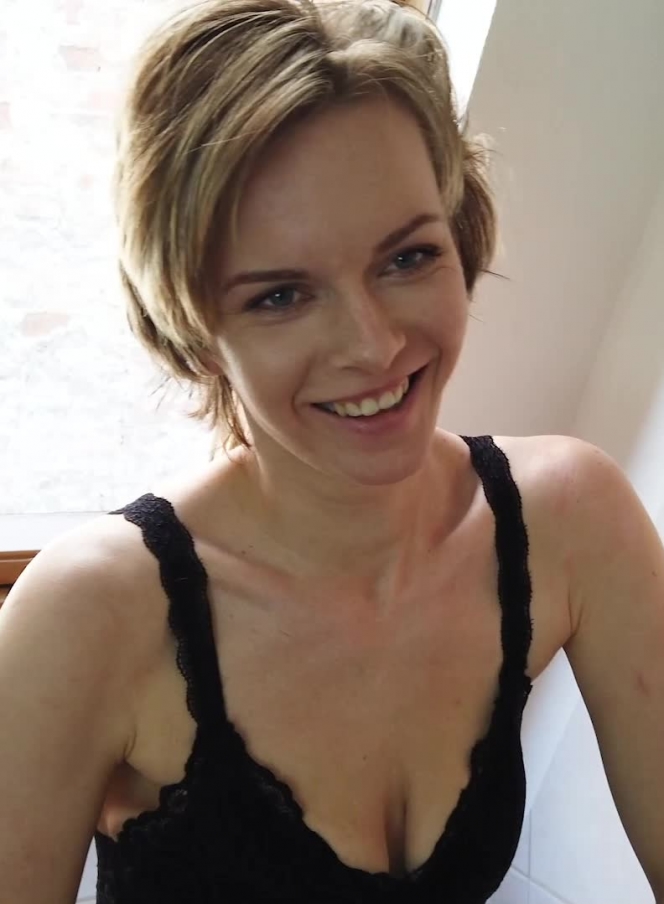 2022-02-20-milf-kristina-tries-sucker-toy-for-the-first-time