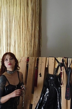 2024-06-30-Redhead-teen-Cherr-with-latex-dress-masturbates-with-chain-backstage