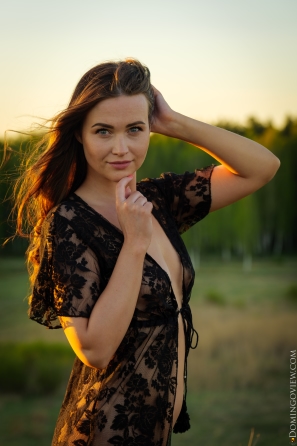 2024-08-04-summer-sunset-and-naked-sexy-babe-Gabby-Bella