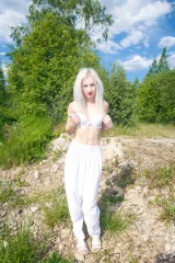 Adeline White sunny day Preview picture 4