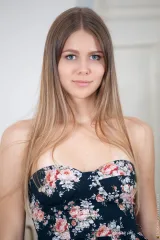 Evelina supermodel shows naked body Preview picture 2