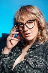 Huge boobs young babe Limona shows her pussy and skinny ass Preview picture 2