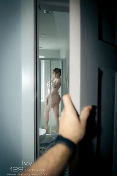 Ivy chubby girl in shower and creamed body Photo Cover