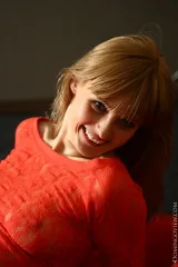 Karlina milf masturbates in my studio Preview picture 6
