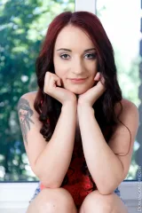 Karmena young mama with big tits Preview picture 1