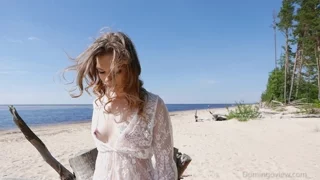 Mia Luna watch me frame 10