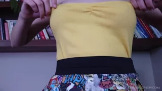 Polyna masturbates with vibrator and man helps her frame 1
