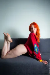 Blizard Nude Couch Play And Open Legs Seduction Preview picture 2