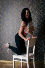 Serena Lewis slow dancing Preview picture 2