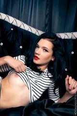 Serena Lewis striped Preview picture 5