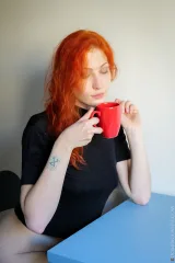 Casual Nude Morning With Blizard And Her Red Cup Preview picture 1