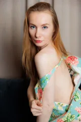 Inviting Milf Vi Ezra Opens Up in Artistic Nude Session Preview picture 5